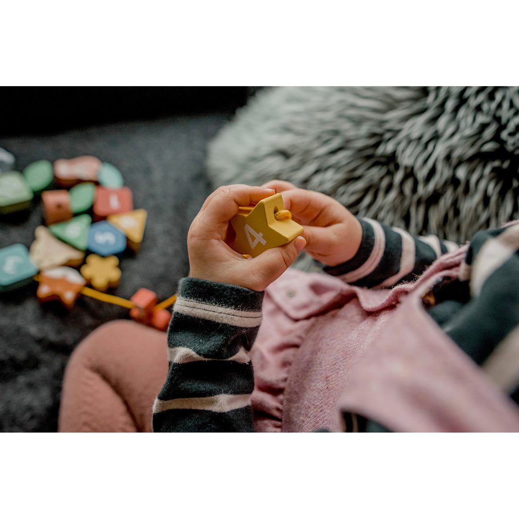 Woodland Animal Threading Toy– Orange Tree Toys